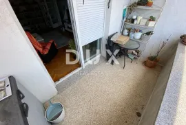 RIJEKA, ŠKURINJE - stan 100 m2 s pogledom na more, 3S + DB, 2 balkona! PRILIKA!, Rijeka, Appartement