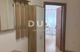 ISTRA, PULA - Lijepi stan s vrtom! 2S+DB!, Pula, Apartamento