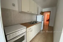 Apartmanska kuća prvi red do mora, Preko, Haus