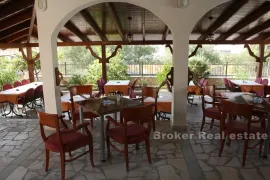 Manji hotel s restoranom, Trogir, Εμπορικά ακίνητα