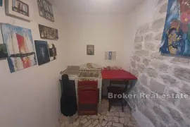 Kuća u nizu, na 4 etaže, Trogir - Okolica, Σπίτι