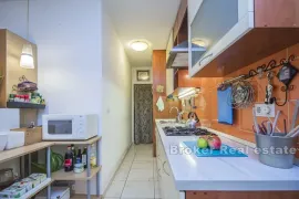 Meje, dvosoban stan s pogledom na more, Split, Appartement