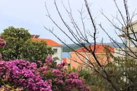 Kuća s pogledom na more, Trogir - Okolica, Ev