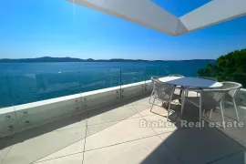 Moderan apartman prvi red do mora, Zadar, Σπίτι