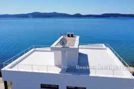 Moderan apartman prvi red do mora, Zadar, Σπίτι