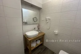 Apartman s četiri jedinice, Split, Kвартира