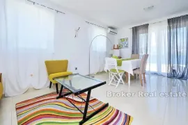 Apartmanska kuća s otvorenim pogledom na more, Zadar, Haus