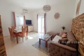 Atraktivna apartmanska kuća s pogledom na more, Split, بيت