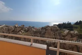 Atraktivna apartmanska kuća s pogledom na more, Split, بيت