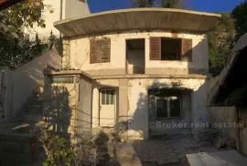 Dvojna kuća s otvorenim pogledom na more, na prodaju, Split, Haus