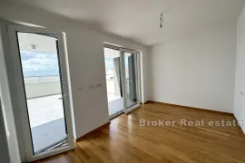 Penthouse u drugome redu do mora, Zadar, Kвартира