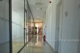 Logistički distribucijski centar, Split, Propriedade comercial