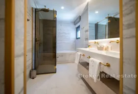 Apartmanska kuća u centru, Dubrovnik, Дом