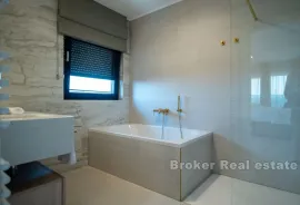 Apartmanska kuća u centru, Dubrovnik, Дом