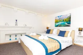 Četiri apartmana s poslovnim prostorom, u centru, Dubrovnik, Appartement