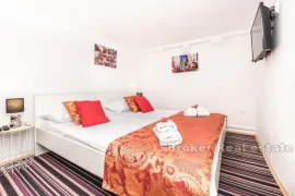 Četiri apartmana s poslovnim prostorom, u centru, Dubrovnik, Wohnung