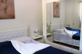 Moderna kuća s bazenom u blizini Splita, Split, Casa