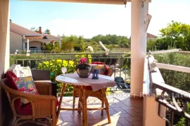 Apartmanska vila s bazenom, Zadar, Famiglia