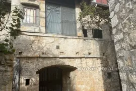 Kuća u centru malog mjesta, Šolta, House