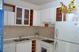 Apartmanska kuća s bazenom, drugi red od mora, Trogir, Casa