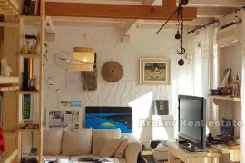 Lučac, lijepo uređeni i dizajnerski namješten stan, Split, Appartment