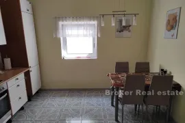 Apartmanska kuća s pogledom na more, Zadar, Дом