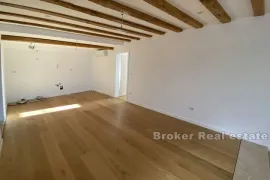 Luksuzan apartman u prvom redu do mora, Šibenik, Apartamento