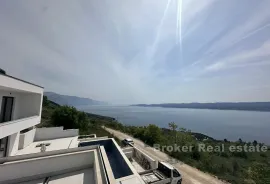 Novosagrađena vila s panoramskim pogledom na more i bazenom, Omiš, Ev