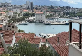 Šarmantna kuća s pogledom na more, Split, Casa