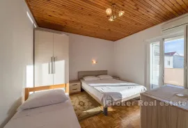 Apartmanska kuća blizu plaže, Murter, House