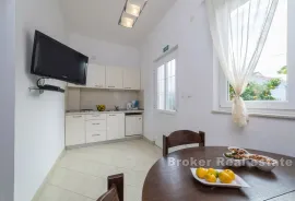 Apartmanska kuća blizu plaže, Murter, House