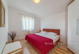 Apartmanska kuća blizu plaže, Murter, House