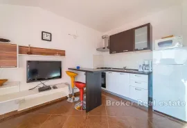 Apartmanska kuća blizu plaže, Murter, House