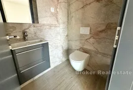 Novoizgrađeni dvosobni apartman s pogledom na more, Rogoznica, Appartment