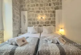 Luksuzni apartman unutar zidina starog grada, Dubrovnik, Stan