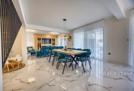 Moderna vila na mirnoj lokaciji  u blizini mora, Zadar, Casa