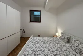 Komforan trosoban stan na mirnoj lokaciji, Trogir, Wohnung