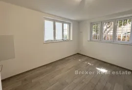 Novo adaptiran apartman u centru, Split, Διαμέρισμα