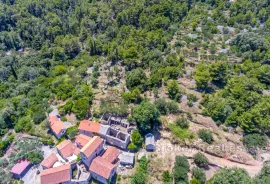 Građevinsko zemljište u srcu otoka Hvara, Hvar, Land