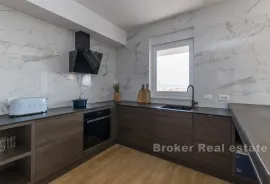 Prostrani penthouse s pogledom na more, Zadar, Διαμέρισμα