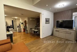 Dvosoban penthouse na frekventnoj lokaciji, Split, Διαμέρισμα