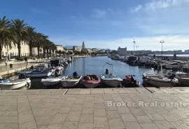 Atraktivan obiteljski restoran u centru Splita, Split, Gewerbeimmobilie