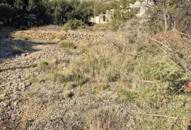 Građevinsko zemljište s pogledom na more, Omiš, Terra