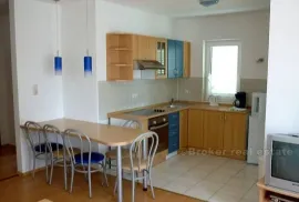 Kuća s 5 apartmana, na prodaju, Trogir, Casa