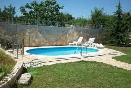 Kuća s 5 apartmana, na prodaju, Trogir, Casa