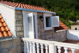 Renovirana kamena vila, na prodaju, Korčula, Дом