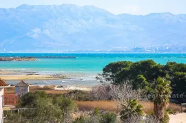 Poslovna zgrada u Trogiru, na prodaju, Trogir - Okolica, Σπίτι