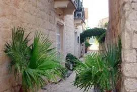 Mali obiteljski hotel, na prodaju, Vis, Ticari emlak