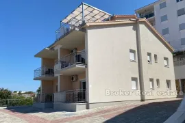 Apartmanska kuća s pogledom na more, Trogir, Haus