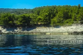 Građevinsko zemljište uz more, na prodaju, Korčula, Terrain